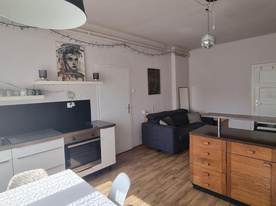 Cosy 2 Room Apartment With Nice Vibe, For Up To 4 Ljubljana Exterior photo